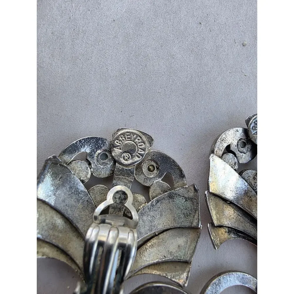Vintage Signed Abbey Road Earrings - Silver Clip On‎ 3.5
